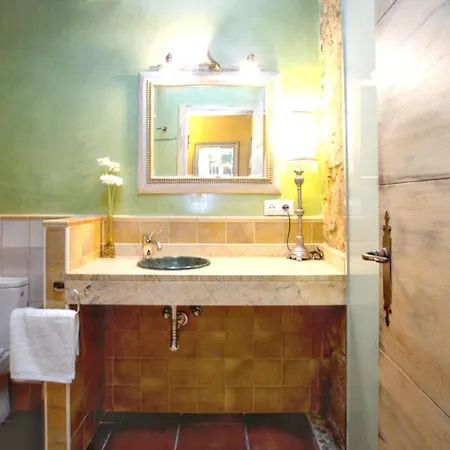 Comfortable House In * Villalpando